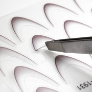 gradientowe-naklejki-samoprzylepne-na-paznokciefrenchombrefrancuska-linia-usmiechu-23szt-brazowe-sd-1931 (2).jpg