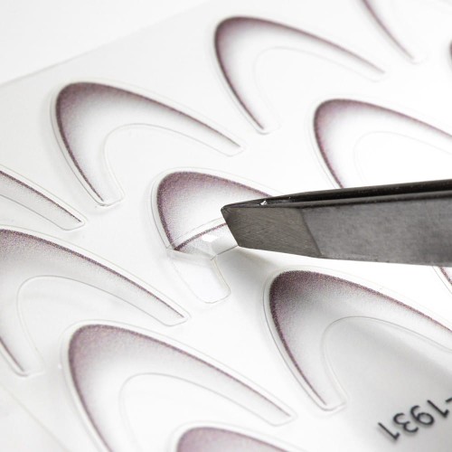 gradientowe-naklejki-samoprzylepne-na-paznokciefrenchombrefrancuska-linia-usmiechu-23szt-brazowe-sd-1931 (2).jpg