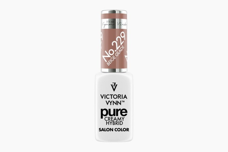 Victoria Vynn lakier hybrydowy pure creamy hybrid "Beige Glade 229" 8 ml. Średni beż z domieszką czerwieni. Kremowy lakier hybrydowy o doskonałym kryciu i trwałości. Formuła o podwyższonym indeksie bezpieczeństwa. Utwardzany tylko w lampie LED.