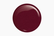 Swatch lakieru hybrydowego "Chic Wine 029" 8 ml Victoria Vynn. Głęboki odcień bordo z delikatną, perłową poświatą. Posiada właściwości samopoziomujące. Doskonała przyczepność do bazy. Znakomita trwałość. Płaski, klasyczny pędzelek.