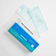 Medisterill samoprzylepne torebki do sterylizacji 90x260 mm. (20 sztuk).  Niebieskie opakowanie oraz dwie torebki ułożone luzem.