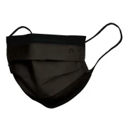 Maseczka chirurgiczna kolor czarny na gumkę Opharm-50-sztuk.  Zdjęcie poglądowe z bliska. Białe tło.